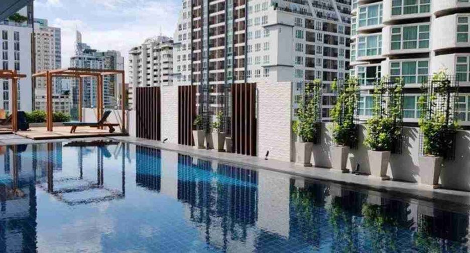 For sale 2 bedrooms condo in Watthana, Bangkok