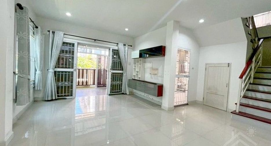 Casa en venta de 3 habitaciones en Mueang Chon Buri, Chonburi