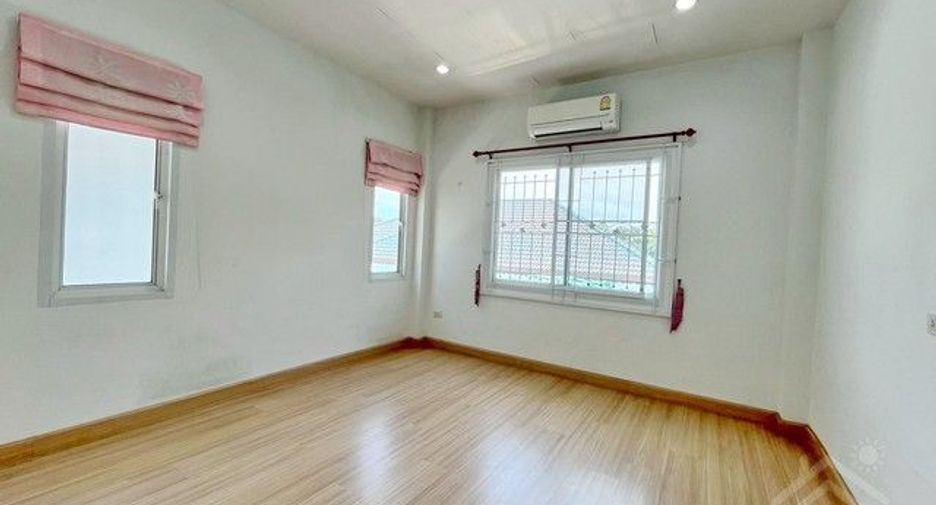 Casa en venta de 3 habitaciones en Mueang Chon Buri, Chonburi