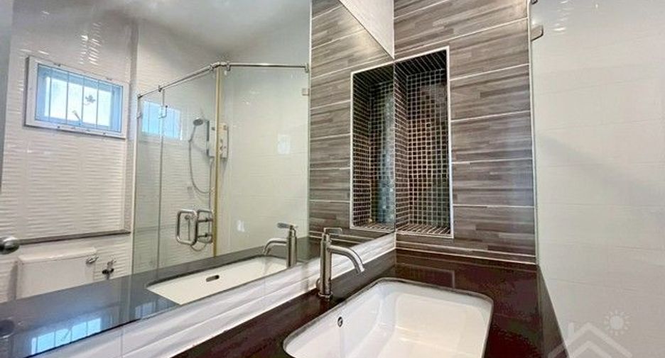 Casa en venta de 3 habitaciones en Mueang Chon Buri, Chonburi