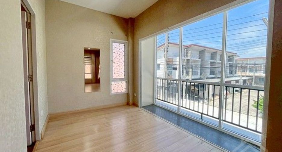 Casa en venta de 3 habitaciones en Mueang Chon Buri, Chonburi