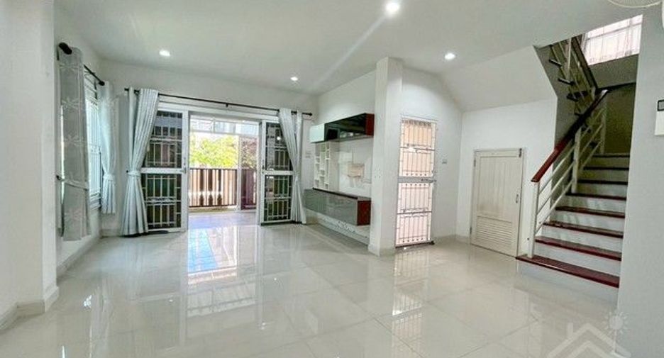 Casa en venta de 3 habitaciones en Mueang Chon Buri, Chonburi