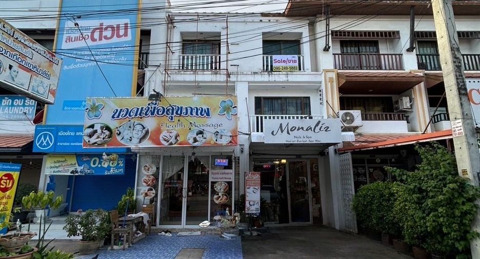 For sale 3 bedrooms retail Space in Bang Lamung, Chonburi