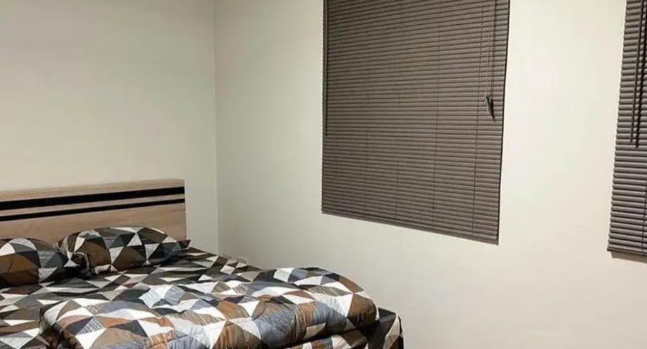 Casa en alquiler y en venta de 3 habitaciones en Prawet, Bangkok