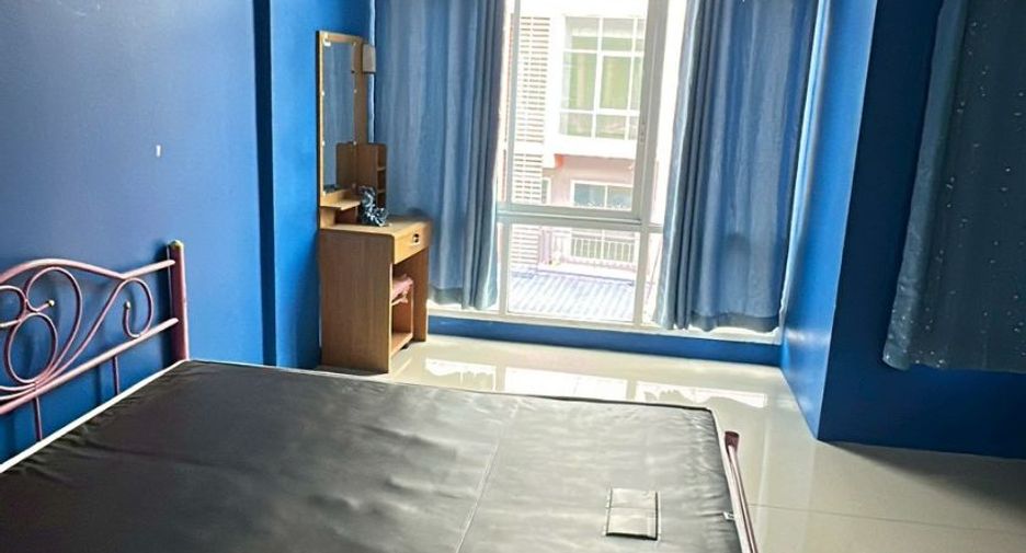 For sale 4 bedrooms retail Space in Si Racha, Chonburi