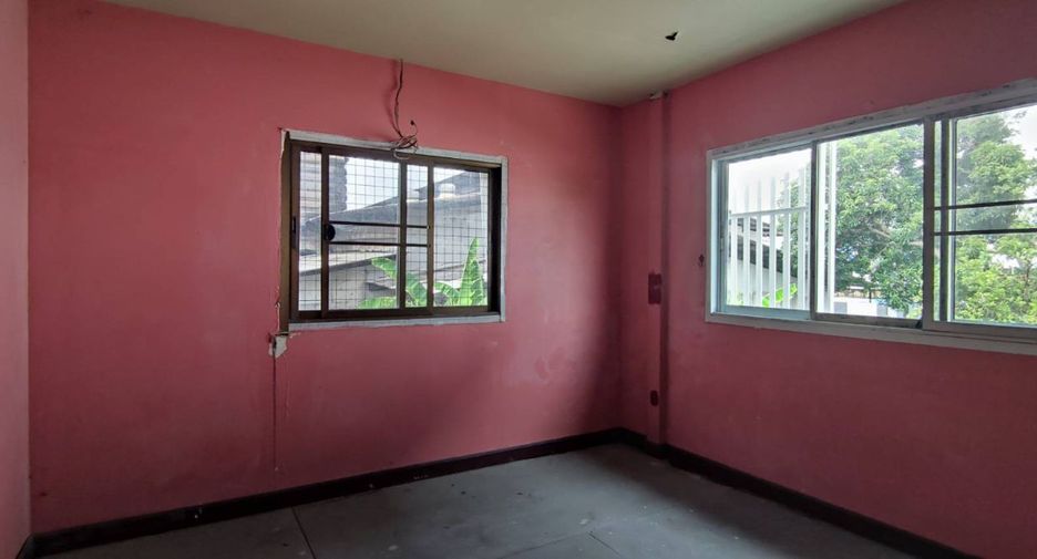 À vendre 7 chambres maison à Mueang Samut Prakan, Samut Prakan