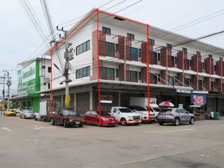 À vendre local commercial à Khlong Luang, Pathum Thani