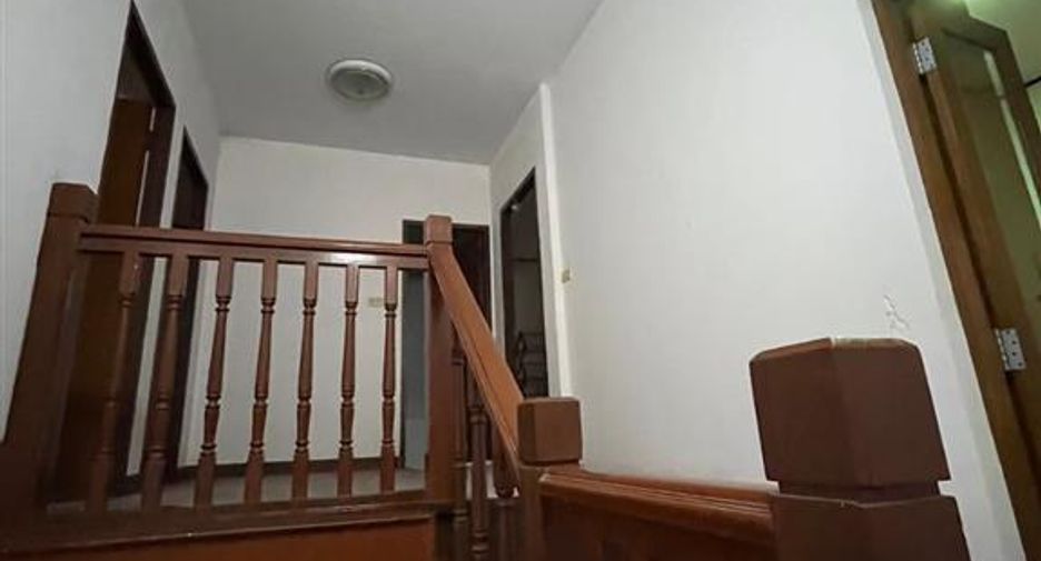 For sale 6 bedrooms house in Min Buri, Bangkok