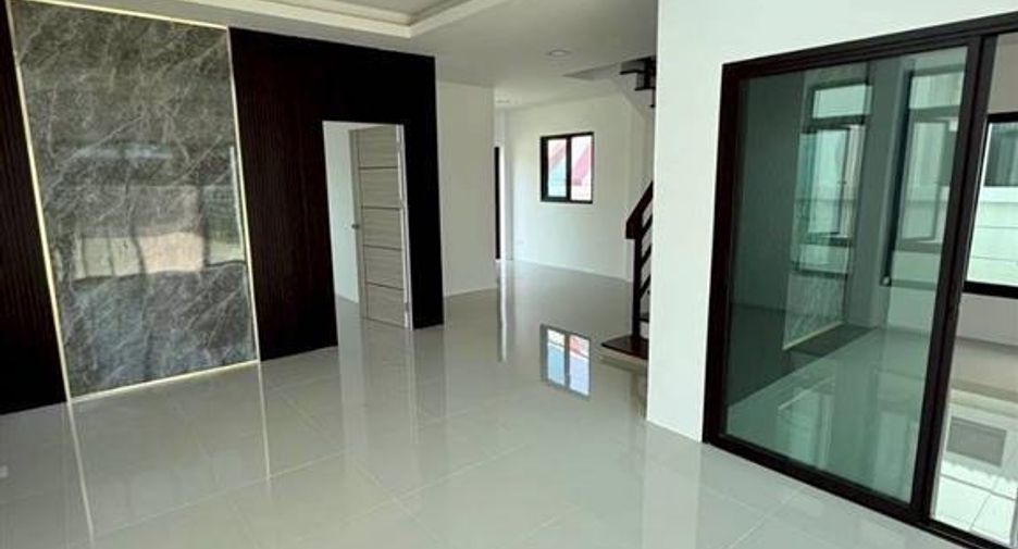 À vendre 3 chambres maison à Nong Chok, Bangkok