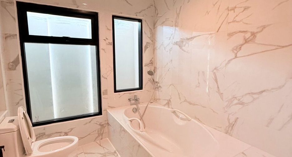 À vendre 3 chambres maison à Bang Lamung, Chonburi