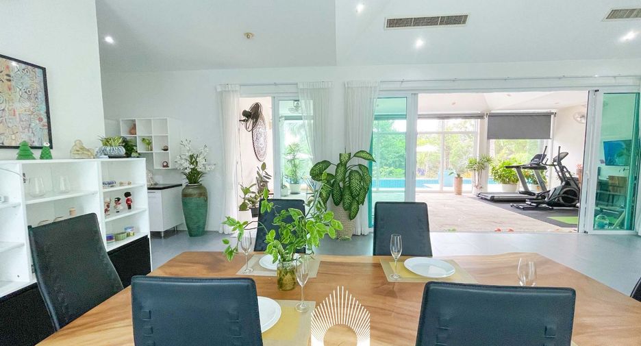 For sale 3 bedrooms villa in Hua Hin, Prachuap Khiri Khan