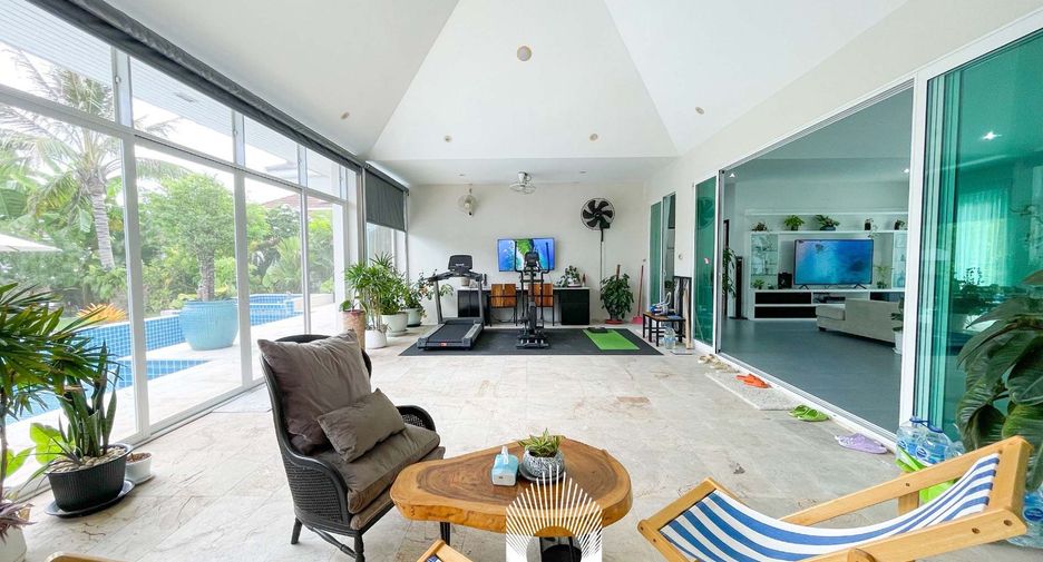 For sale 3 bedrooms villa in Hua Hin, Prachuap Khiri Khan
