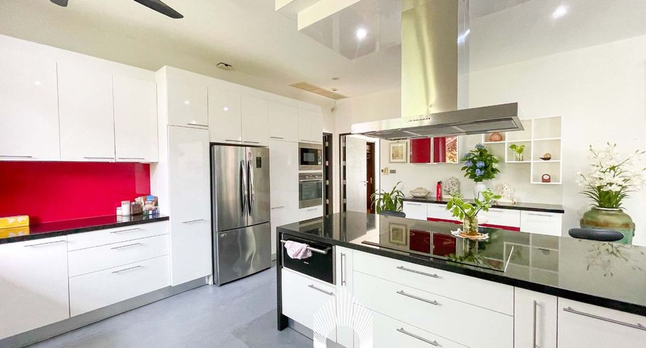 For sale 3 bedrooms villa in Hua Hin, Prachuap Khiri Khan