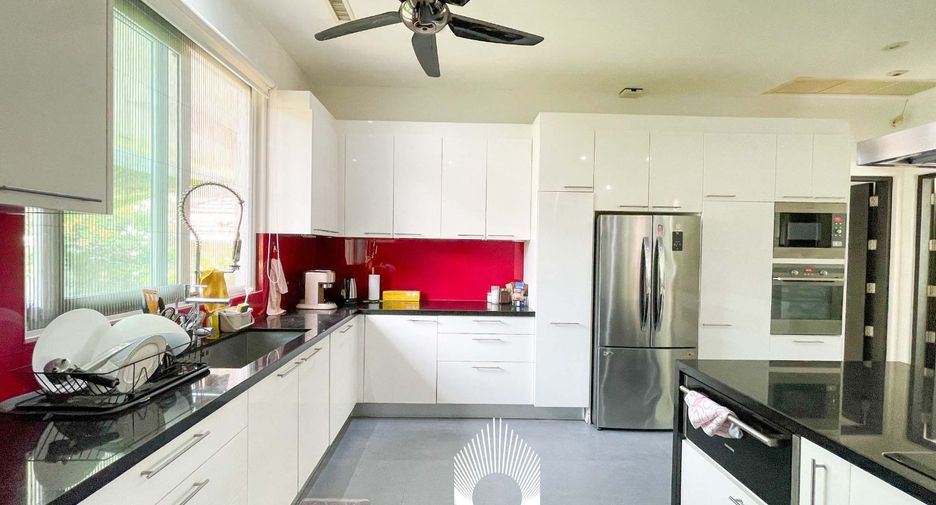 For sale 3 bedrooms villa in Hua Hin, Prachuap Khiri Khan