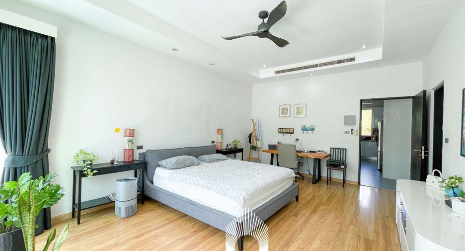 For sale 3 bedrooms villa in Hua Hin, Prachuap Khiri Khan