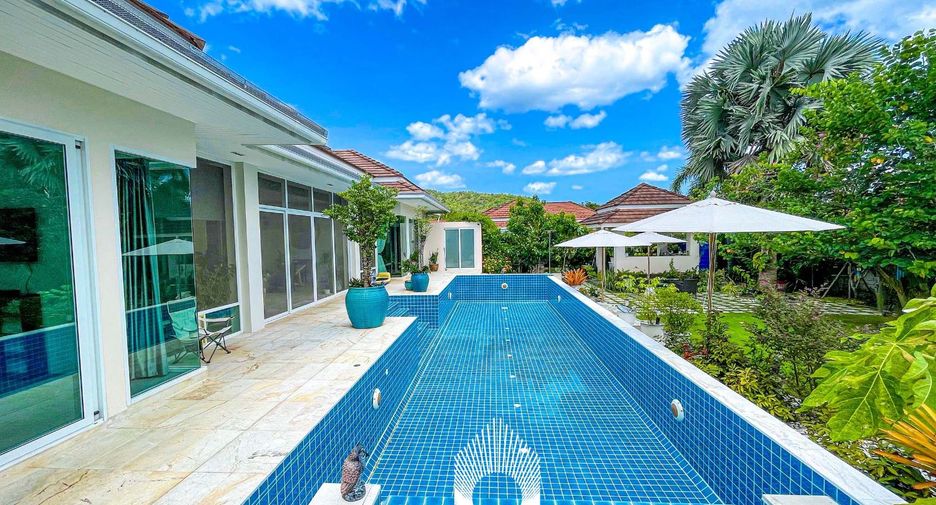For sale 3 bedrooms villa in Hua Hin, Prachuap Khiri Khan