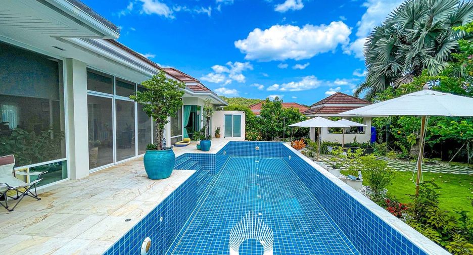 For sale 3 bedrooms villa in Hua Hin, Prachuap Khiri Khan