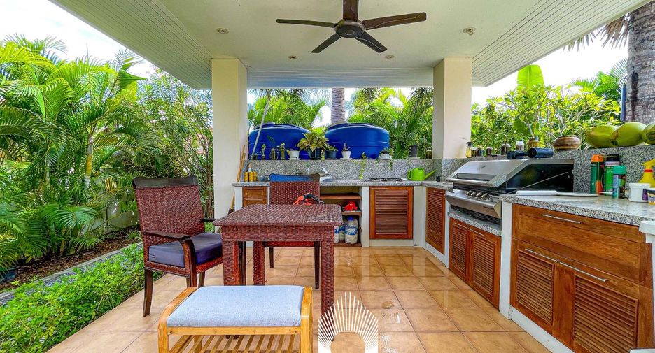 For sale 3 bedrooms villa in Hua Hin, Prachuap Khiri Khan