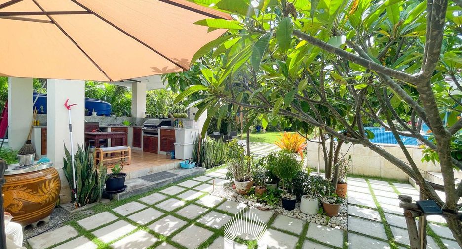 For sale 3 bedrooms villa in Hua Hin, Prachuap Khiri Khan
