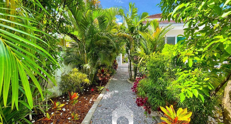 For sale 3 bedrooms villa in Hua Hin, Prachuap Khiri Khan
