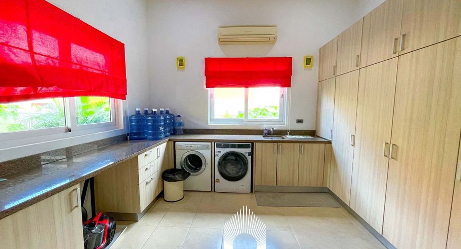 For sale 3 bedrooms villa in Hua Hin, Prachuap Khiri Khan