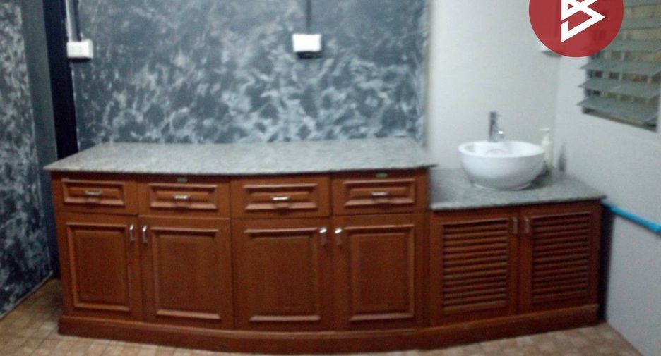 For sale 2 bedrooms townhouse in Thanyaburi, Pathum Thani
