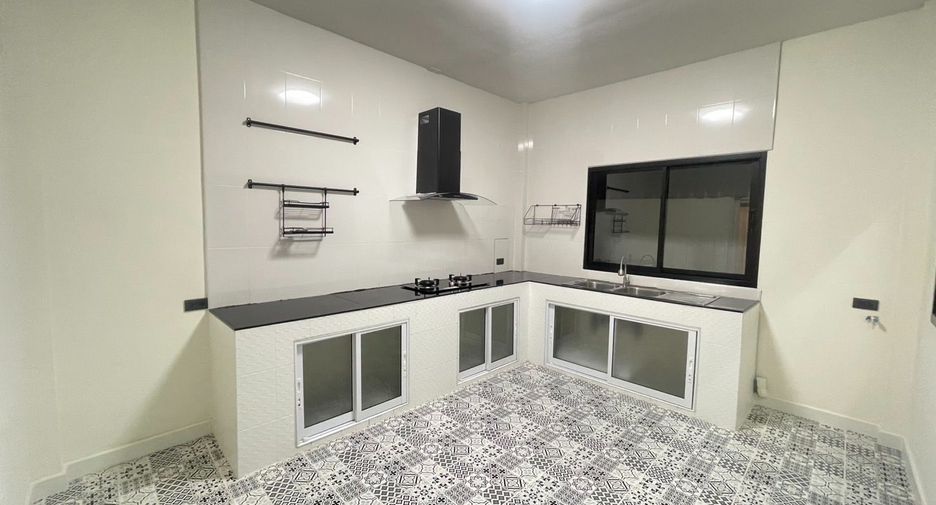 Haus zur Miete mit 3 Zimmer in San Sai, Chiang Mai