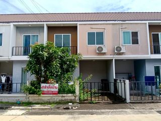 For sale 3 ベッドルーム townhouse in Sai Noi, Nonthaburi
