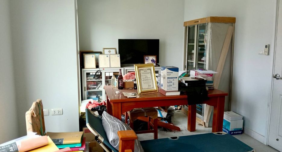 For sale 3 bedrooms townhouse in Sai Noi, Nonthaburi