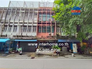 For sale 3 bedrooms retail Space in Bang Sue, Bangkok