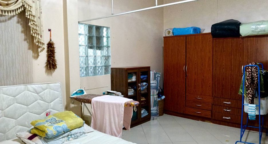 Haus zum Kauf mit 4 Zimmer in Lat Lum Kaeo, Pathum Thani