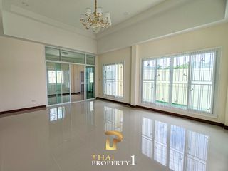 For sale 3 bedrooms house in Bang Saray, Pattaya