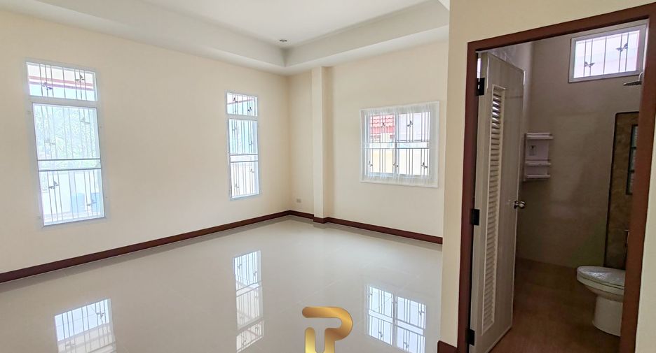 出售 3 卧室 独立屋 在 Sattahip, Chon Buri