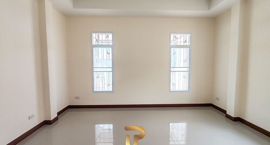 出售 3 卧室 独立屋 在 Sattahip, Chon Buri