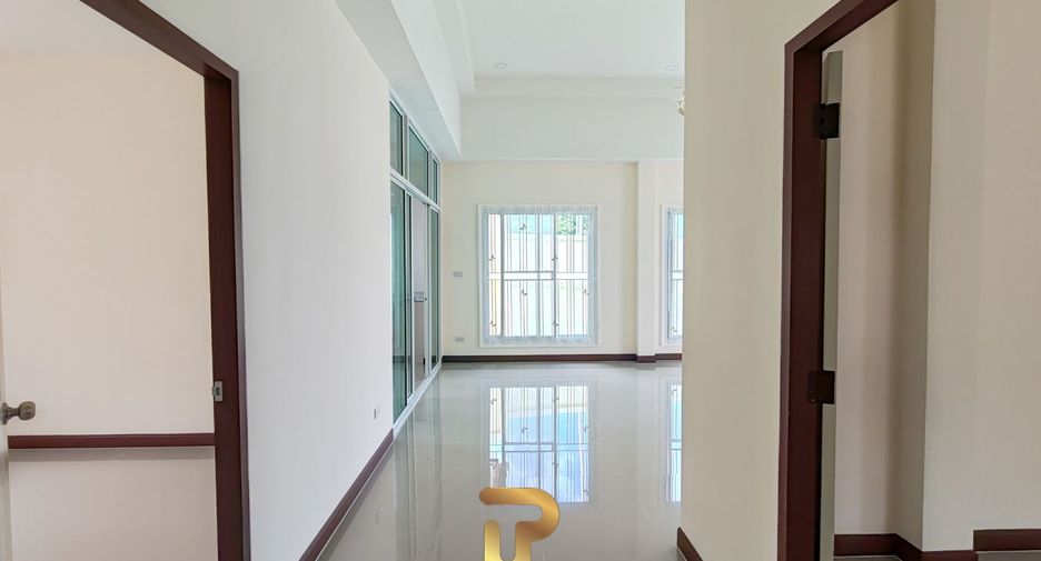 出售 3 卧室 独立屋 在 Sattahip, Chon Buri