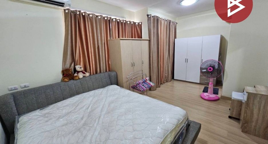 For sale 4 bedrooms townhouse in Bang Phli, Samut Prakan