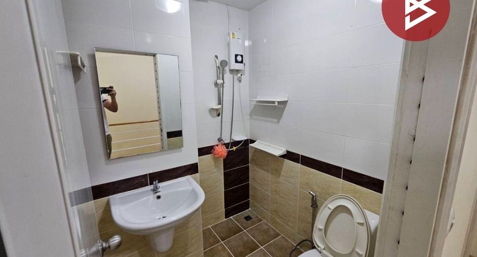 For sale 4 bedrooms townhouse in Bang Phli, Samut Prakan