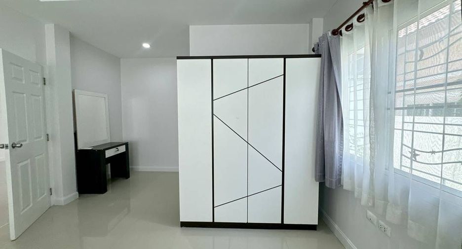 For sale 3 bedrooms house in East Pattaya, Pattaya