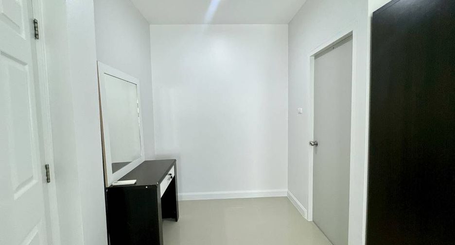 For sale 3 bedrooms house in East Pattaya, Pattaya
