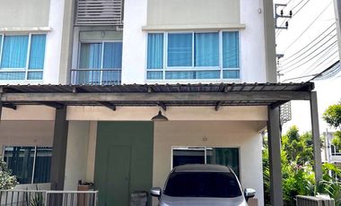 For sale 3 bedrooms townhouse in Sai Mai, Bangkok