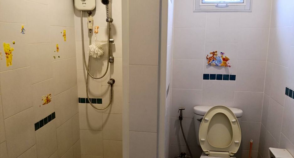 For sale 3 bedrooms townhouse in Sai Mai, Bangkok