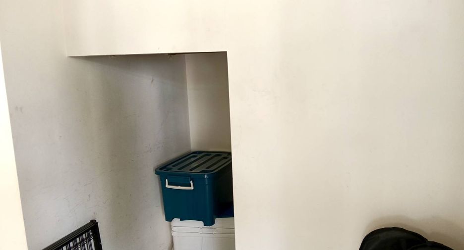 For sale 3 bedrooms townhouse in Sai Mai, Bangkok