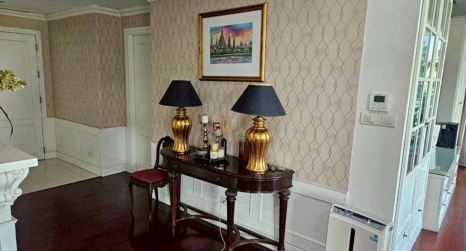 À vendre 4 chambres condo à Pathum Wan, Bangkok