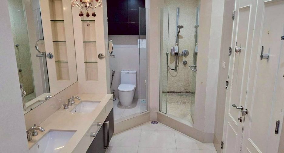 À vendre 4 chambres condo à Pathum Wan, Bangkok