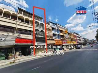 For sale 3 bedrooms retail Space in Lat Phrao, Bangkok
