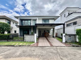 For sale 4 bedrooms house in Lat Krabang, Bangkok