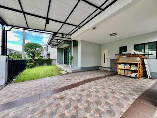 For sale 4 bedrooms house in Lat Krabang, Bangkok