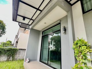 For sale 4 bedrooms house in Lat Krabang, Bangkok