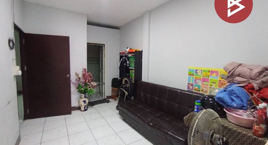 Casa adosada en venta de 3 habitaciones en Bang Pa-in, Phra Nakhon Si Ayutthaya