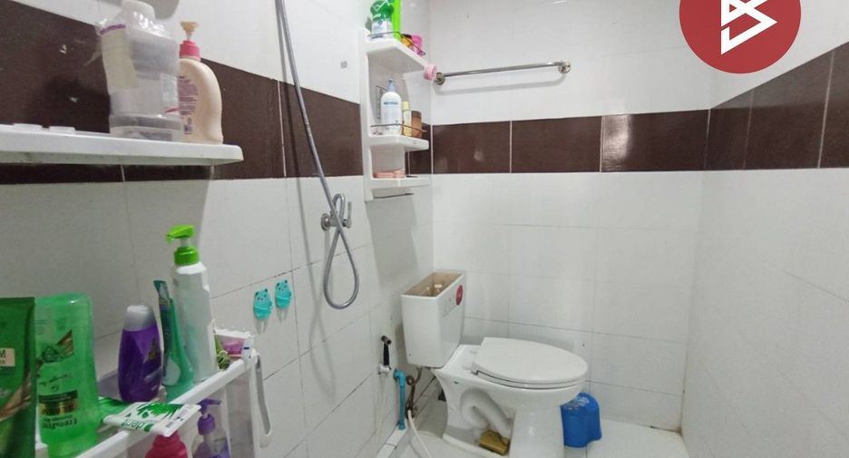 Casa adosada en venta de 3 habitaciones en Bang Pa-in, Phra Nakhon Si Ayutthaya